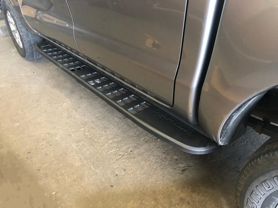 High Durability Side Step Running Board Metal Materials For Ford Raptor