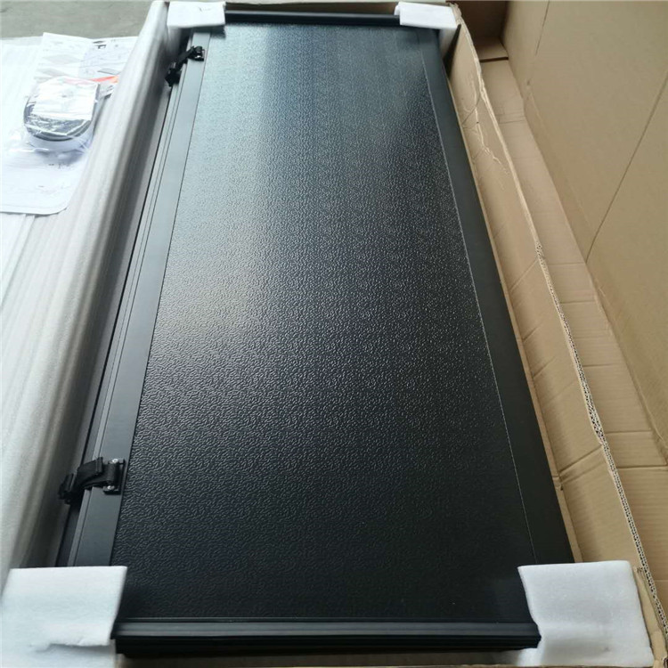 Black Color Aluminum Hard Folding Tonneau Cover For D- MAX 2013 4 Doors