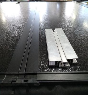 OEM Manufacturer Wholesale Aluminum Tri Fold Truck Bed Cover 10 Minutes Easy Installation For Hilux Revo