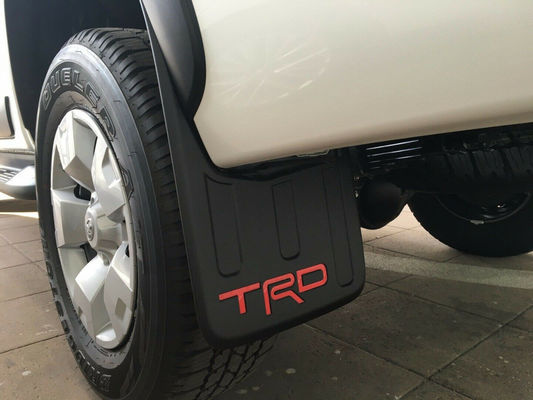 Wholesale 4X4 Auto Accessories Splash Guards For Trucks , Pickup Mud Guard 1515g Weight