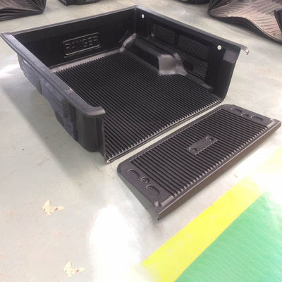 Dongsui OEM 4X4 Car Accessories Truck Bed Liner Cover HDPE Double Cab Bedliner