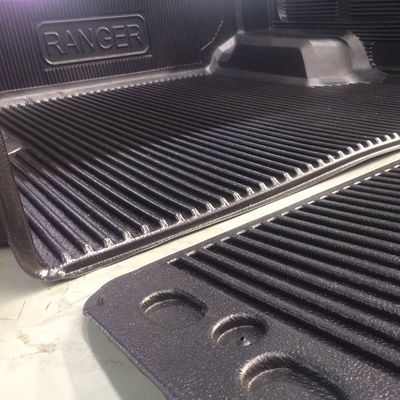 Dongsui OEM 4X4 Car Accessories Truck Bed Liner Cover HDPE Double Cab Bedliner