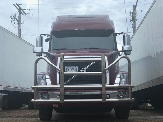 Dongsui Factory Tough New styled original price Semi Truck Bumper Deer Guards For  Freightliner Cascadia Volvo International Prostar Kenworth  Peterbilt  Mack Pinnacle