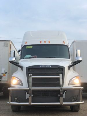 Dongsui Factory Tough Semi Truck Bumper Deer Guards For  Freightliner Cascadia For Volvo International Prostar Kenworth  Peterbilt  Mack Pinnacle