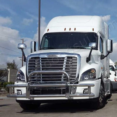 Dongsui Factory classic Tough North American factory original price New styled Semi Truck Bumper Deer Guards For  Freightliner Cascadia For Volvo International Prostar Kenworth  Peterbilt  Mack Pinnacle