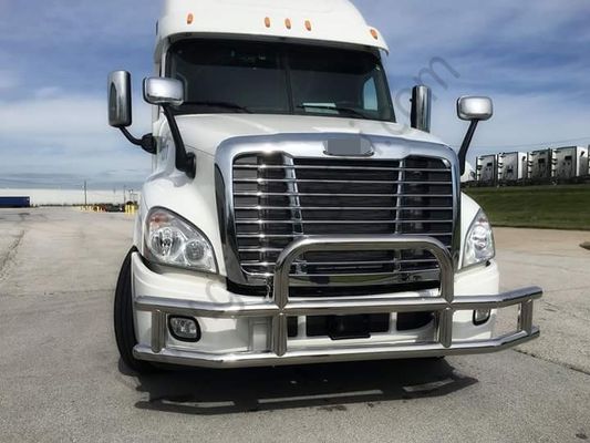 Dongsui Factory Classic styled and High quality Semi Truck Bumper Deer Guards For  Freightliner Cascadia For Volvo International Prostar Kenworth  Peterbilt  Mack Pinnacle