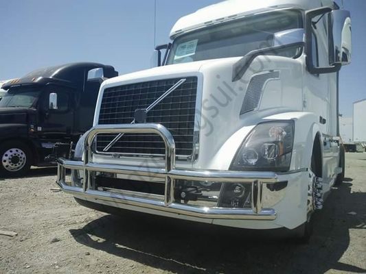 Dongsui Factory Classic styled and High quality Semi Truck Bumper Deer Guards For  Freightliner Cascadia For Volvo International Prostar Kenworth  Peterbilt  Mack Pinnacle